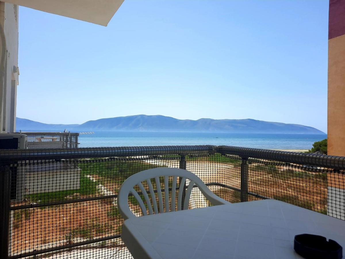 Antea Apartments 1-2 Avlonya Oda fotoğraf